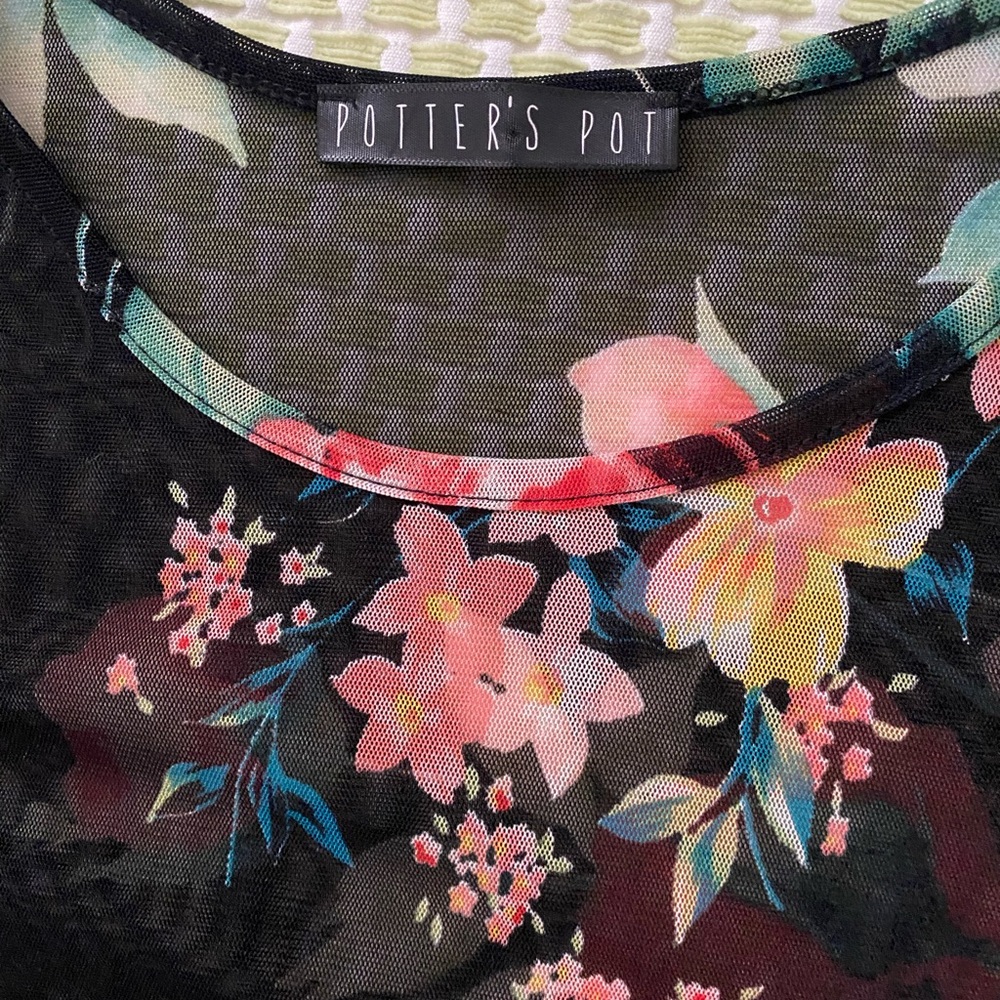 🌺Potters Pot Black Floral Sheer Dress🌺 - Picture 2 of 6